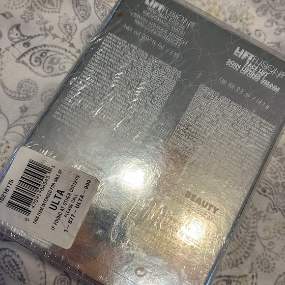 Unopened discontinued 2 pc. Boxed set sealed Fusion Beauty. - Picture 5 of 8